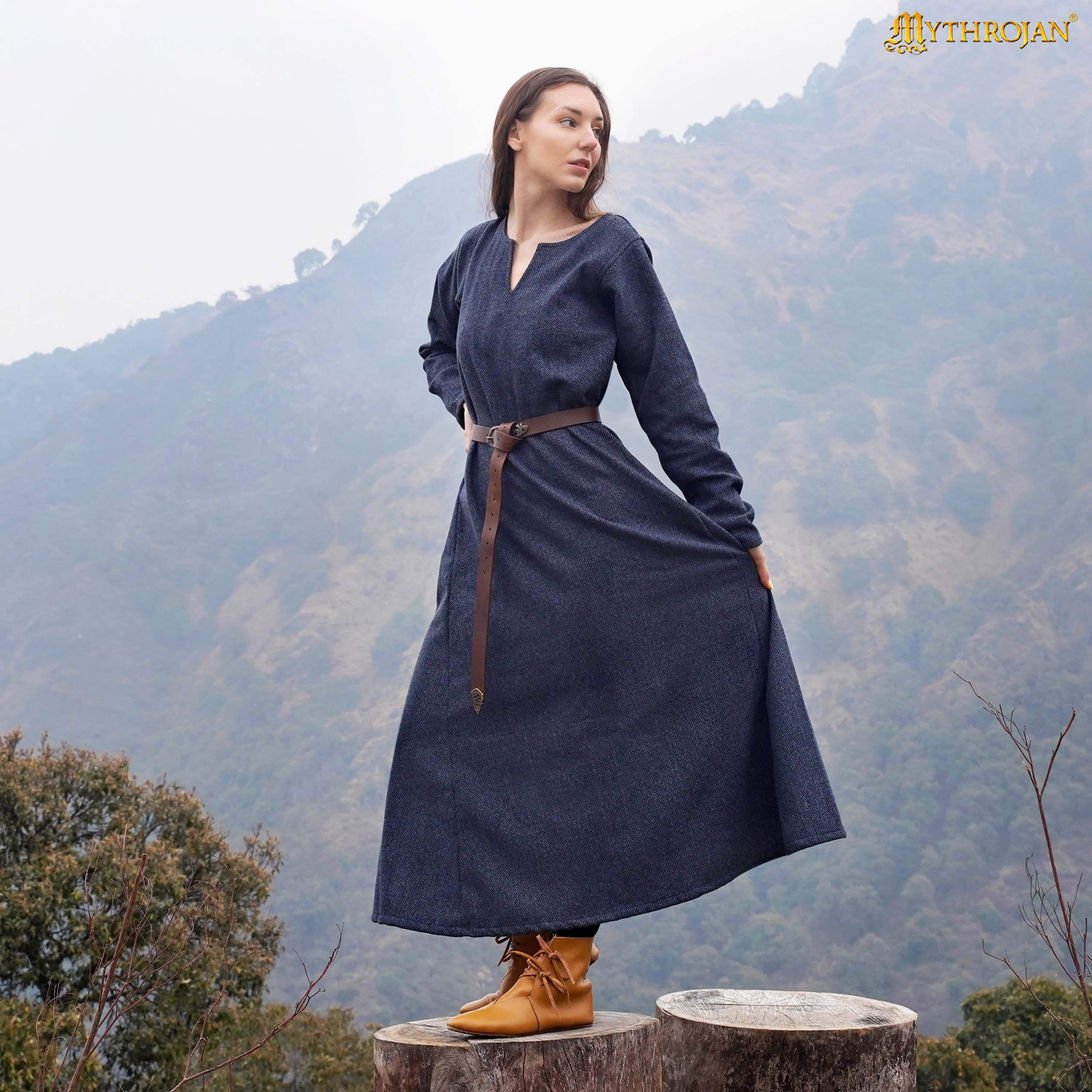 Viking Dress Astrid in Wool