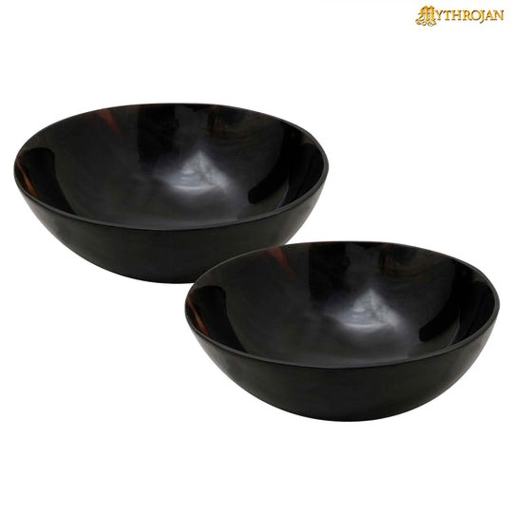 Set of 2 medieval bowls in horn antler