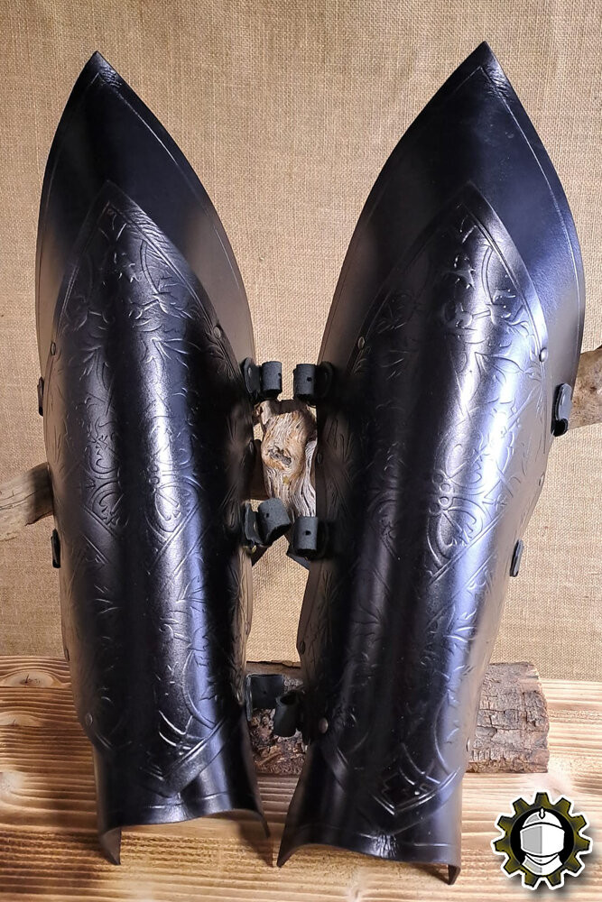 Medieval leather greaves model Senua, black