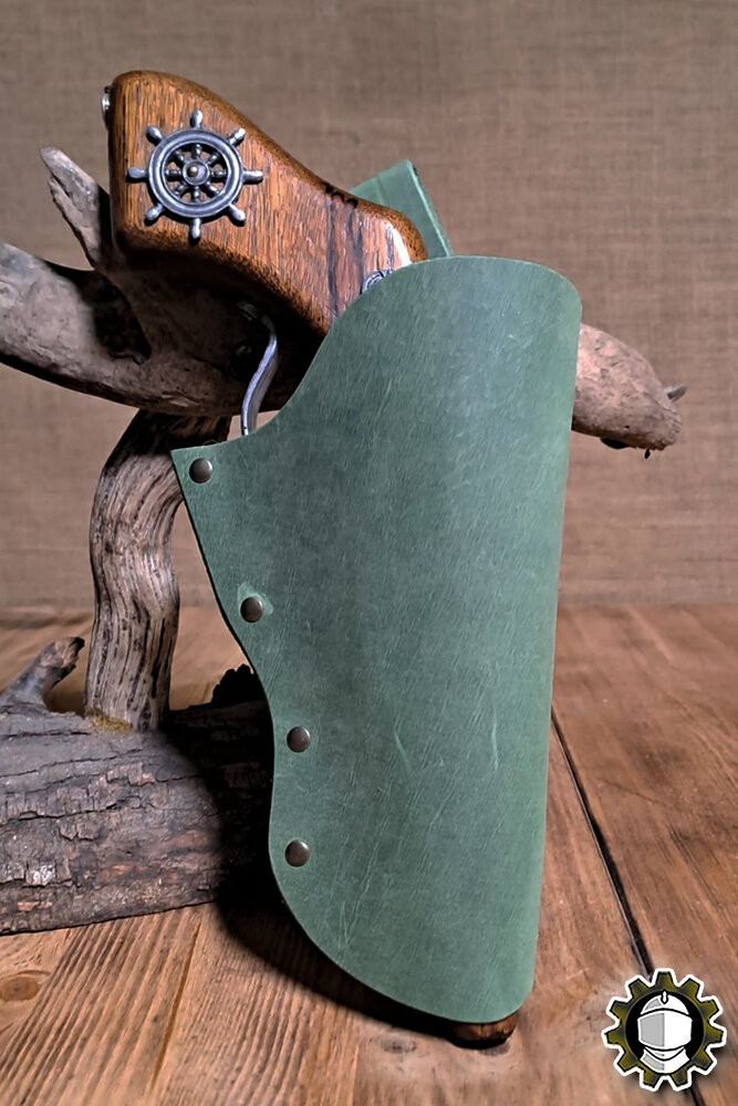 Leather pouch for the right hand, green color
